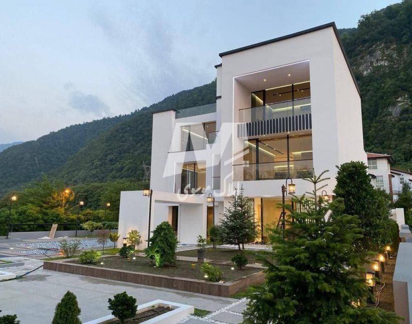 فروش ویلا دوبلکس لاکچری استخردار پلاک 1 جنگل امیر آباد چمستان | 360 متر