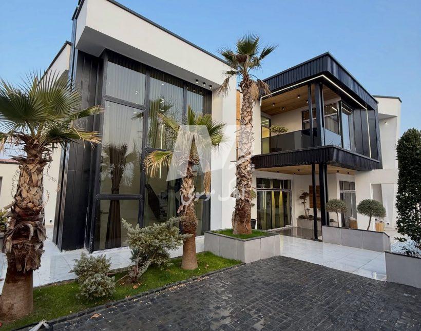 خرید ویلا استخر دار شهرکی ۵۰۰ متر زمین امیرآباد | ۵۰۰ متر