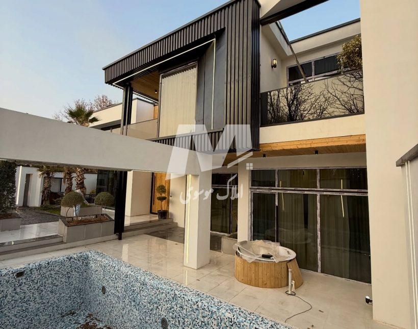 خرید ویلا استخر دار شهرکی ۵۰۰ متر زمین امیرآباد | ۵۰۰ متر