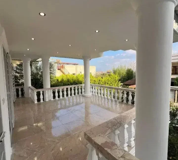 فروش ویلا 300 متری نما رومی منطقه سعادت آباد چمستان | 300 متر