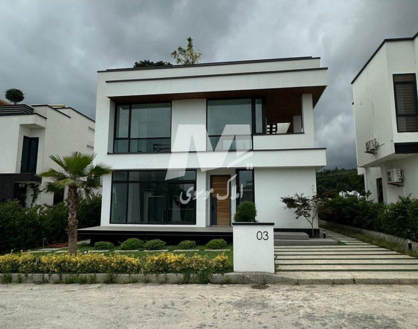 خرید ویلا مدرن دوبلکس در شهرک هکتاری لوکیشن برند رویان | 390 متر