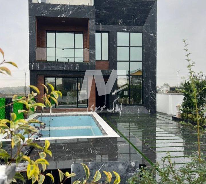 خرید ویلا تریپلکس مدرن استخر دار | 280 متر