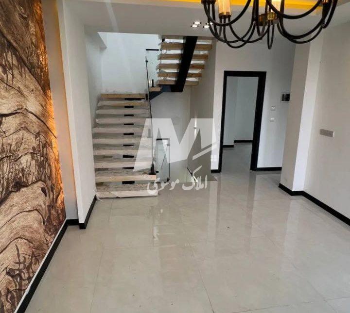 خرید ویلا تریپلکس مدرن استخر دار | 280 متر