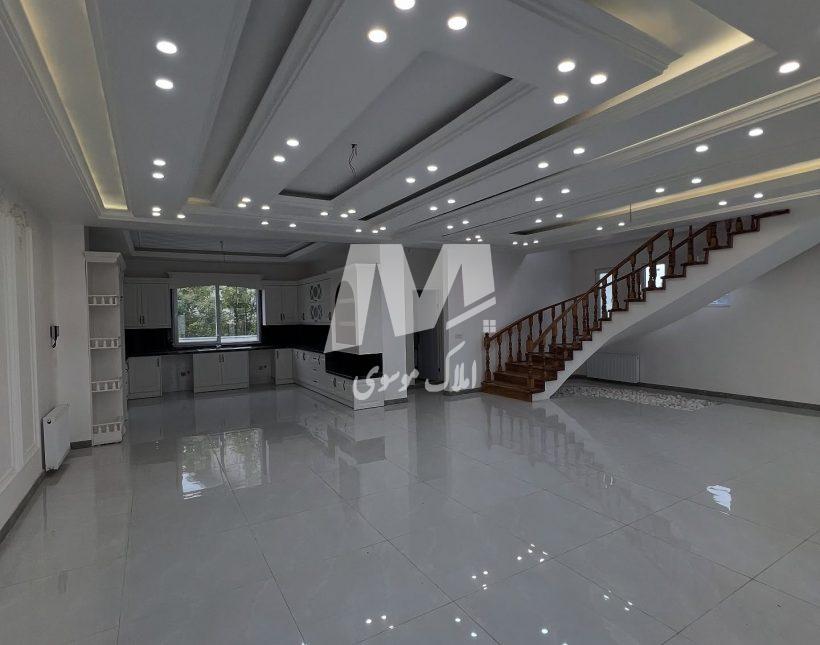 فروش ویلا سعادت آباد دوبلکس ۴۰۰ متری روفگاردن استخر دار | ۴۰۰ متر