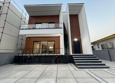 خرید ویلا ۳۲۰ متر زمین داخل همچین شهرکی نوشهر چلندر | ۳۲۰ متر