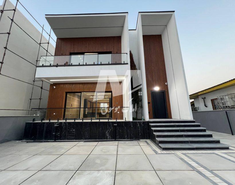 خرید ویلا ۳۲۰ متر زمین داخل همچین شهرکی نوشهر چلندر | ۳۲۰ متر