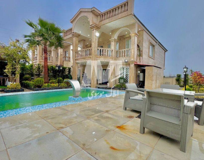 فروش ویلا مدرن مدارک کامل تاپ لوکیشن شمال سعادت آباد | 700 متر