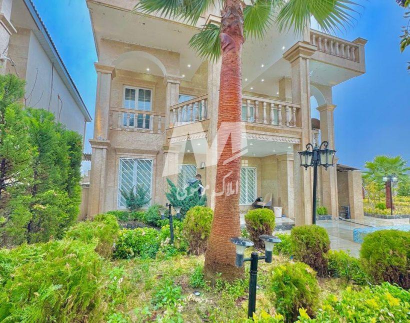 فروش ویلا مدرن مدارک کامل تاپ لوکیشن شمال سعادت آباد | 700 متر