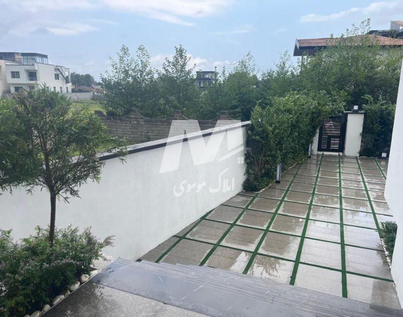 خرید ویلا مدرن داخل شهرک سیسنگان نوشهر شهرکی | ۳۰۰ متر