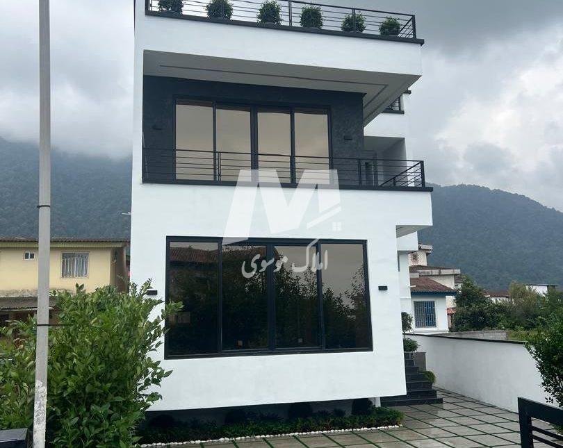 خرید ویلا مدرن داخل شهرک سیسنگان نوشهر شهرکی | ۳۰۰ متر