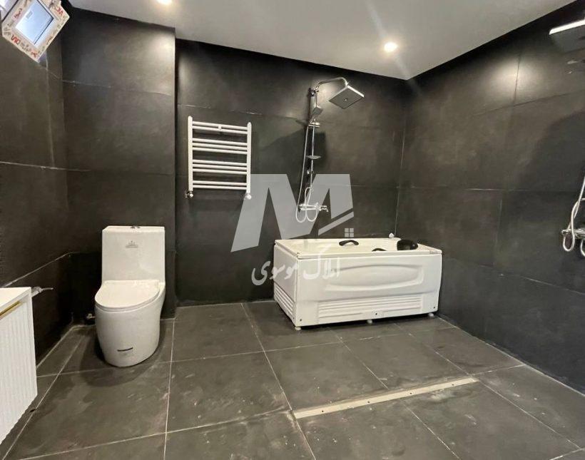 خرید ویلا ۳۰۰ متر زمین ۴ خوابه شهرک ونوش سند دار | ۳۰۰ متر