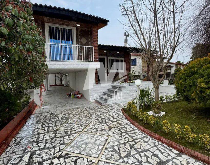 خرید ویلا باغ ۴۰۰ متری سه خوابه آهودشت چمستان | ۴۰۰ متر