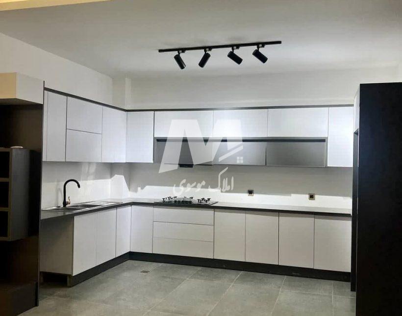 خرید ویلا فلت ۲۰۰ متری دو خوابه سند تک برگ | ۲۰۰ متر