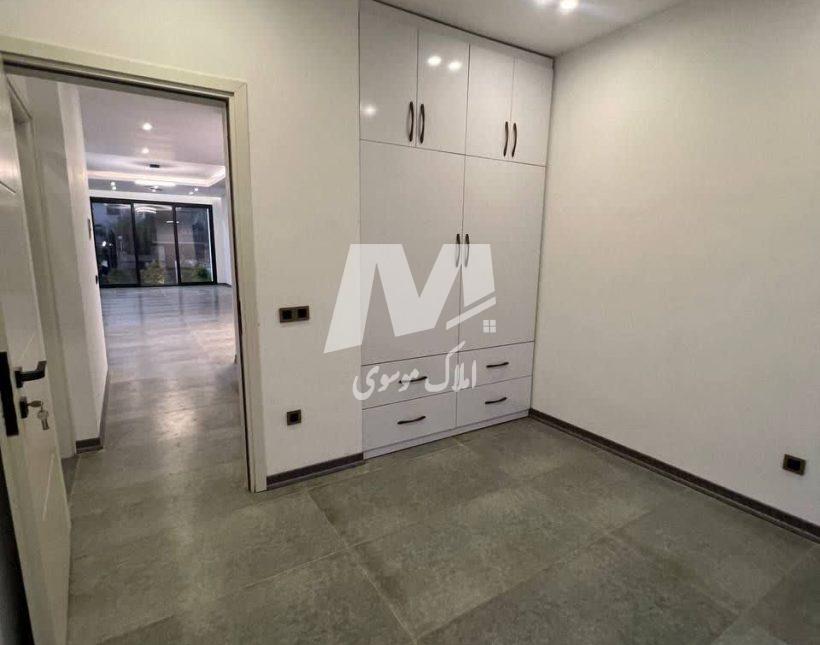 خرید ویلا فلت ۲۰۰ متری دو خوابه سند تک برگ | ۲۰۰ متر