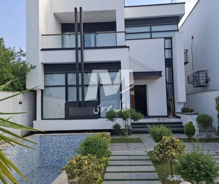 خرید ویلا دوبلکس روف دار فول فرنیش نور | 300 متر