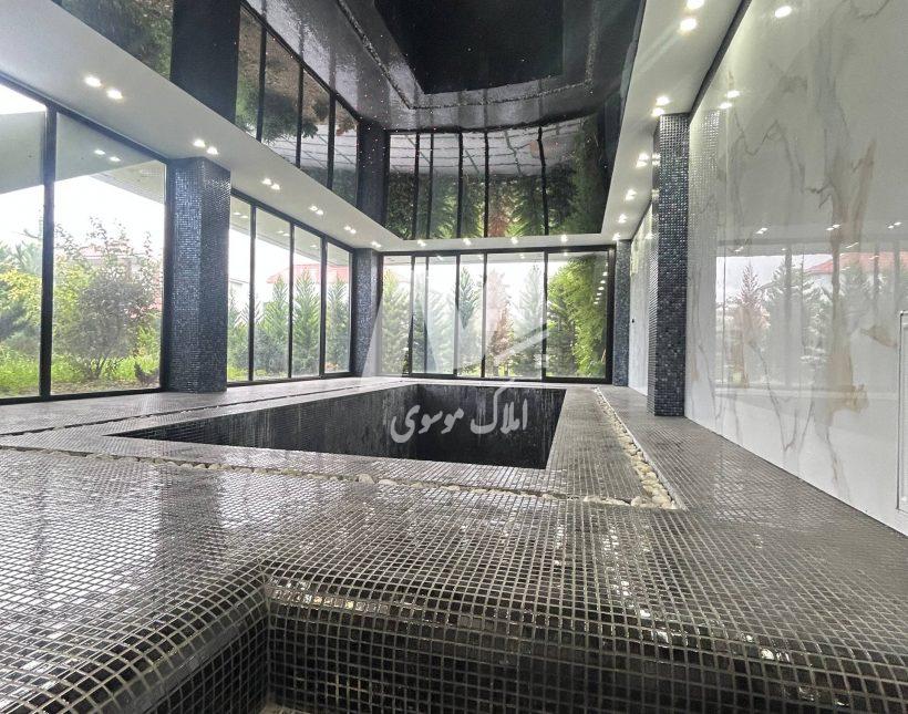 خرید ویلا تریپلکس با دبل روف داخل شهرک آپادانا چمستان | 380 متر