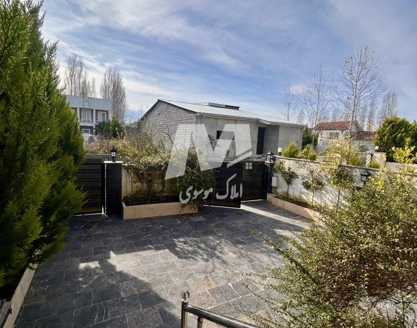 فروش ویلا نیم پیلوت خیلی خاص | 230 متر