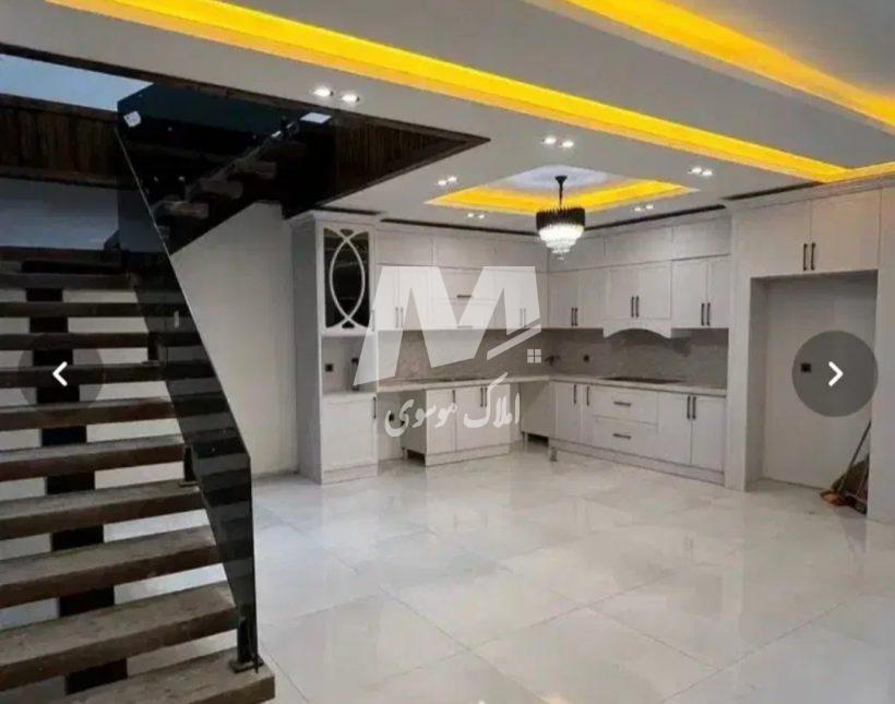 خرید ویلا در رویان ۶۰۰ متری کاخ ویلا با استخر و جکوزی سند دار | ۶۰۰ متر
