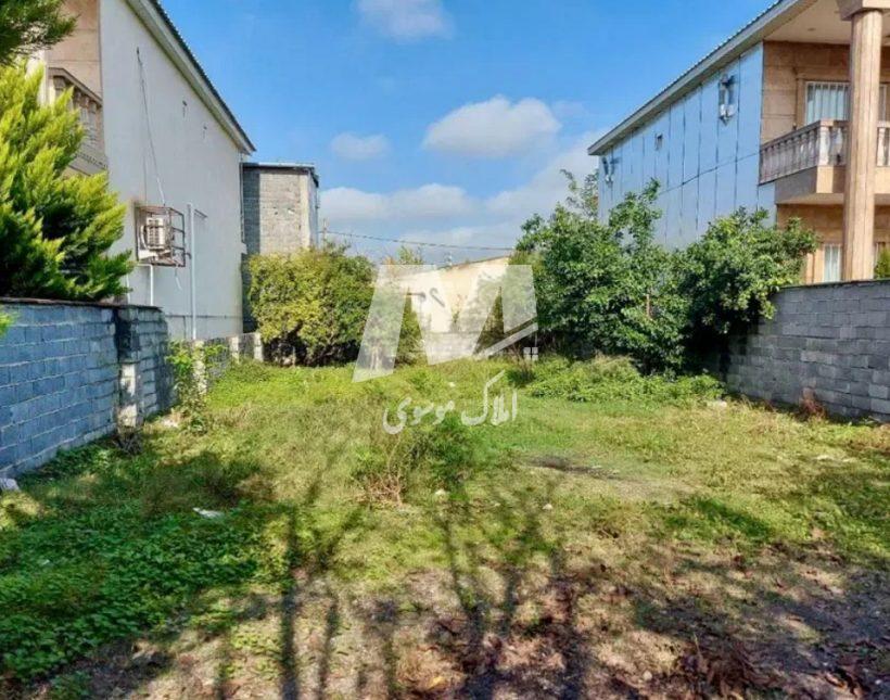 خرید زمین در چمستان ۳۰۰ متری سند دار با انشعابات سر ملک | ۳۰۰ متر