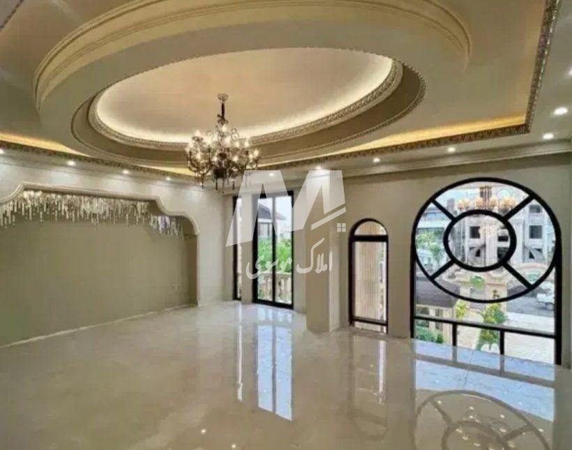 خرید ویلا در نور ۱۰۰۰ متری با استخر سونا جکوزی شهرک پای جنگل | ۱۰۰۰ متر