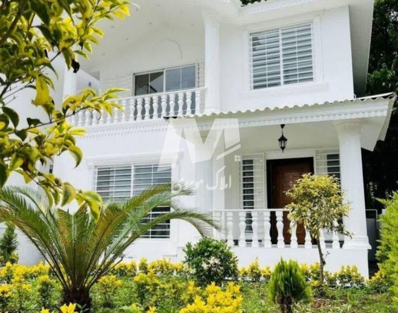 خرید ویلا در نور 300 متری قطعه اول جنگل سند دار شهرکی | 300 متر