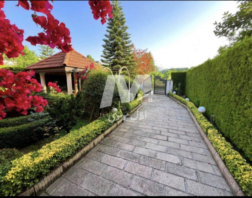 فروش ویلا باغ ۳۵۰ متری با جواز ساخت سند دار نوشهر | ۳۵۰ متر