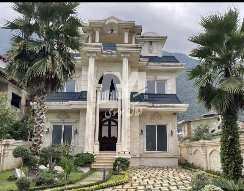 خرید ویلا باغ ۹۲۰ متری سند دار استخردار جنگلی نوشهر | ۹۲۰ متر