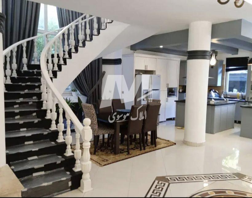 فروش ویلای ۷۰۰ متری سند دار جنگلی با استخر سیسنگان | ۷۰۰ متر