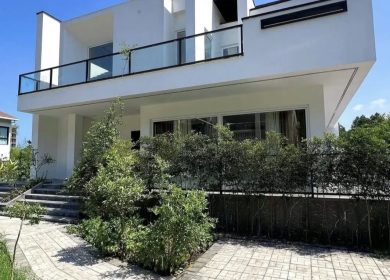 فروش ویلا باغ ۴۰۰ متری با استخر و جکوزی چلک نوشهر | ۴۰۰ متر