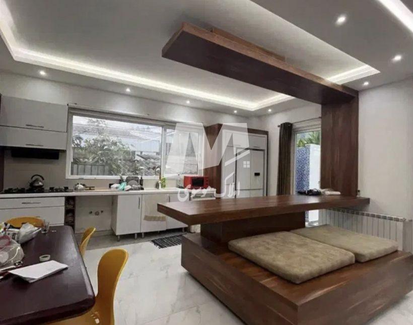 فروش ویلا باغ ۴۰۰ متری با استخر و جکوزی چلک نوشهر | ۴۰۰ متر