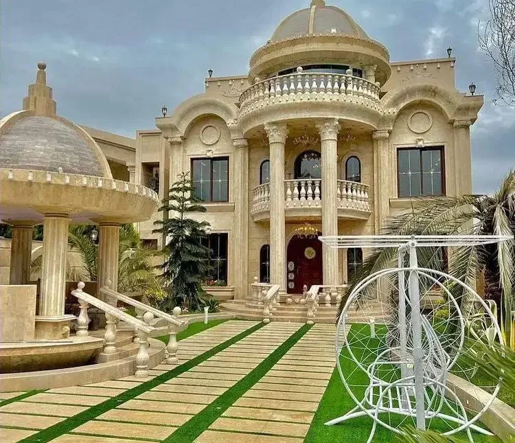 فروش کاخ ویلا فول امکانات منطقه جنگلی سعادت آباد چمستان | 400 متر
