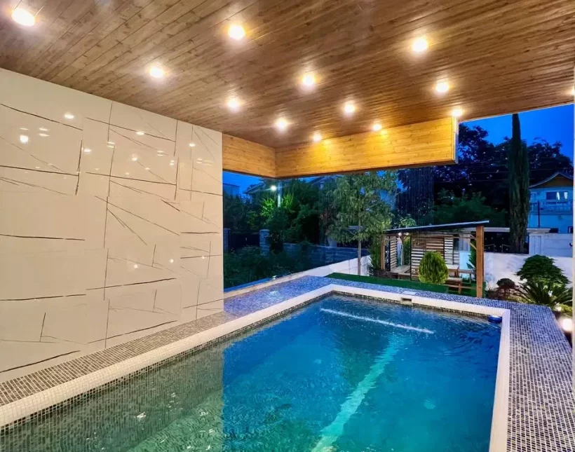 خرید ویلا مدرن استخر دار منطقه آپادانا چمستان | 280 متر