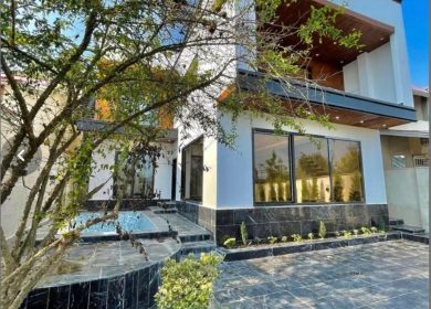 خرید ویلا مدرن استخر دار با سند عرصه و عیان منطقه نور | 300 متر