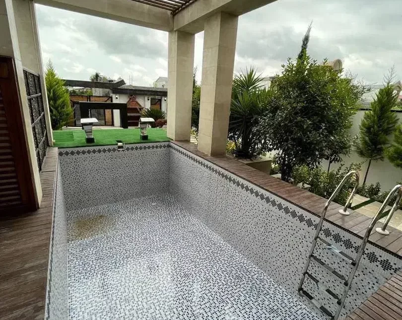 خرید ویلا استخر دار شهرکی منطقه سعادت آباد چمستان | 300 متر