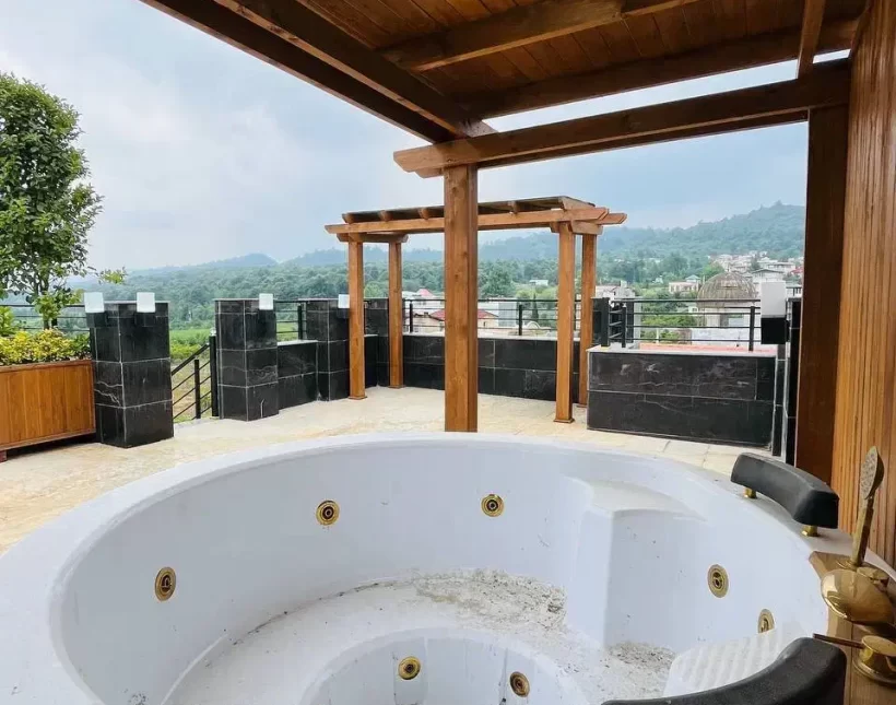 خرید ویلا نما مدرن استخر دار مبله کامل منطقه سعادت آباد چمستان | 500 متر