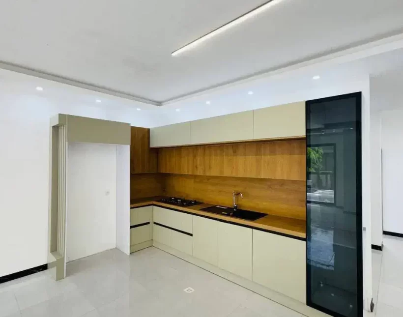 خرید ویلا استخردار با ویو عالی منطقه چمستان | 250 متر