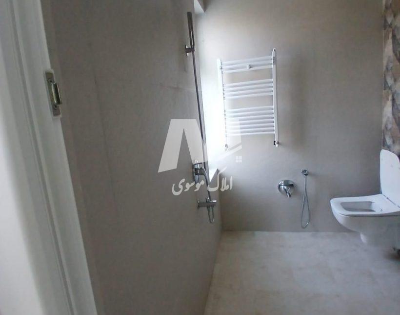 فروش ویلای ۳۳۰ متری استخر و جکوزی با مدارک رویان | ۳۳۰ متر