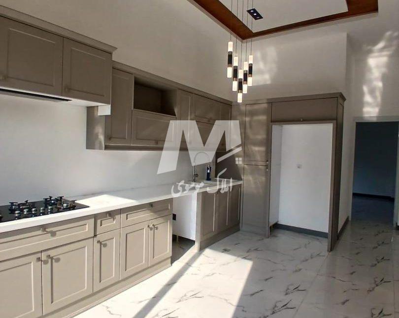 فروش ویلای ۳۳۰ متری استخر و جکوزی با مدارک رویان | ۳۳۰ متر