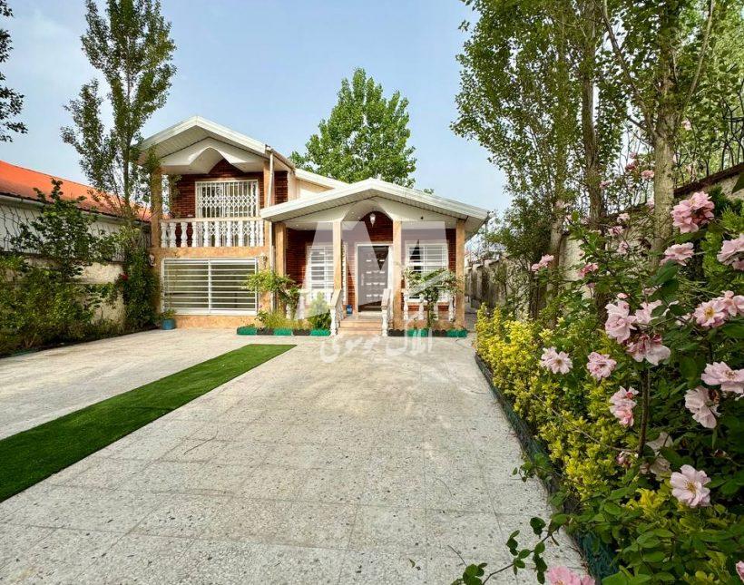 خرید ویلا باغ نیم پیلوت ۳۰۰ متری سند دار جنگلی | ۳۰۰ متر