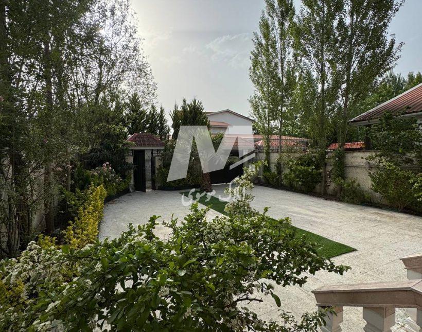 خرید ویلا باغ نیم پیلوت ۳۰۰ متری سند دار جنگلی | ۳۰۰ متر