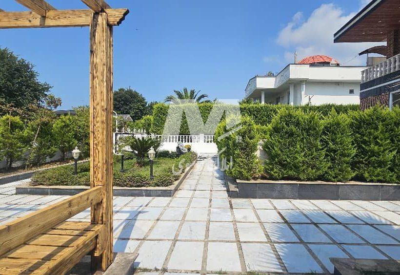 فروش باغ ویلا 550 متری استخر دار منطقه برند نوشهر | 550 متر