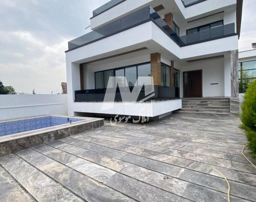 خرید ویلا دوبلکس مدرن استخردار منطقه برند رویان | 310 متر