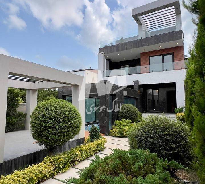 خرید ویلای دوبلکس مدرن با استخر و روف در سعادت‌آباد چمستان | ۴۰۰ متر
