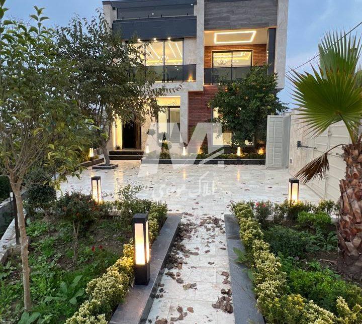 خرید ویلای تریبلکس مدرن با استخر داخلی در سعادت‌آباد چمستان | ۳۰۰ متر