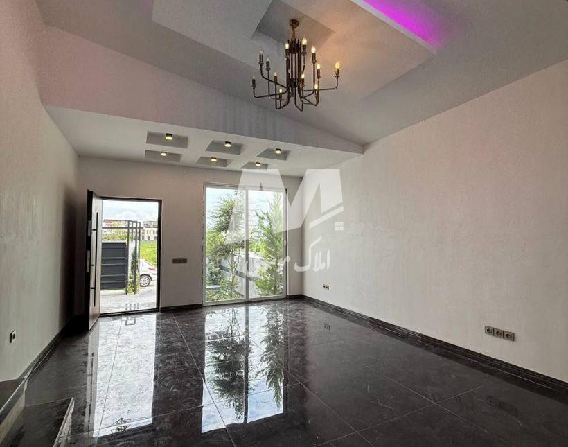 خرید ویلا نیم پیلوت نما انگلیسی 220 متری آپادانا چمستان | 220 متر