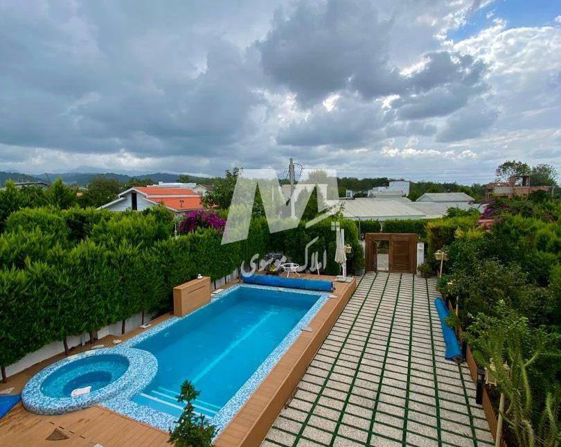 خرید ویلا نیم پیلوت مدرن استخردار با متریال درجه یک | 350 متر