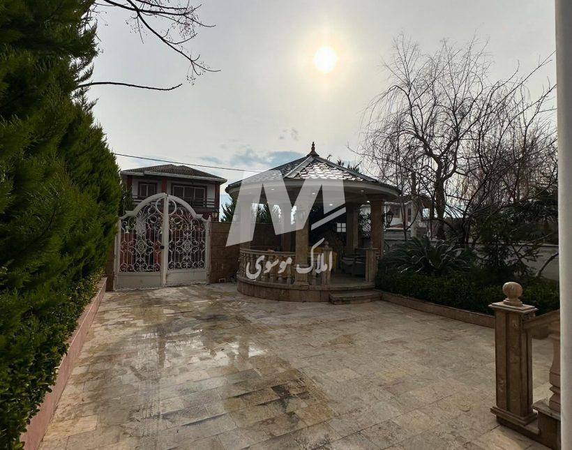 خرید ویلای دوبلکس کلاسیک با استخر داخلی در نور سلیاکتی | ۳۰۰ متر