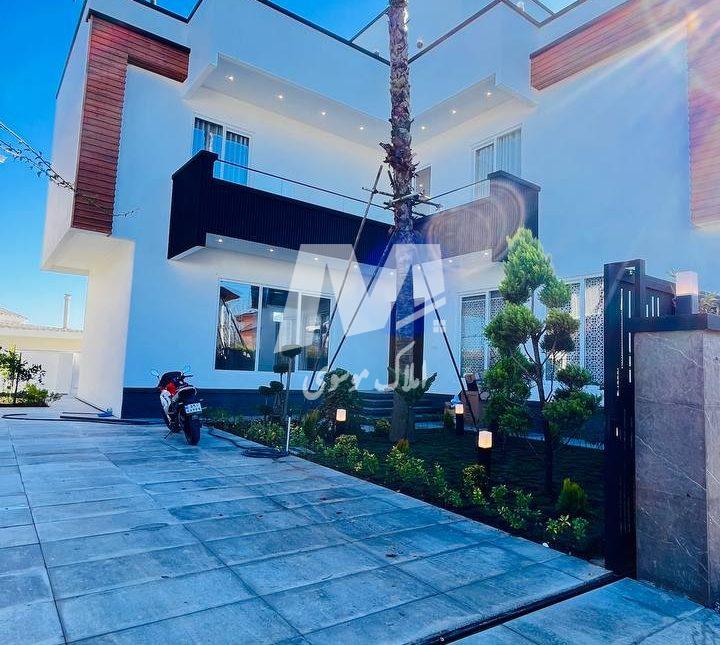 خرید ویلای ۳۸۴ متری استخردار ۵ خواب صلاح الدین کلاه | ۳۸۴ متر