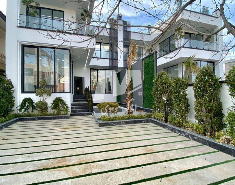 خرید ویلا تریبلکس مدرن روف دار آپادانا چمستان | ۳۵۰ متر