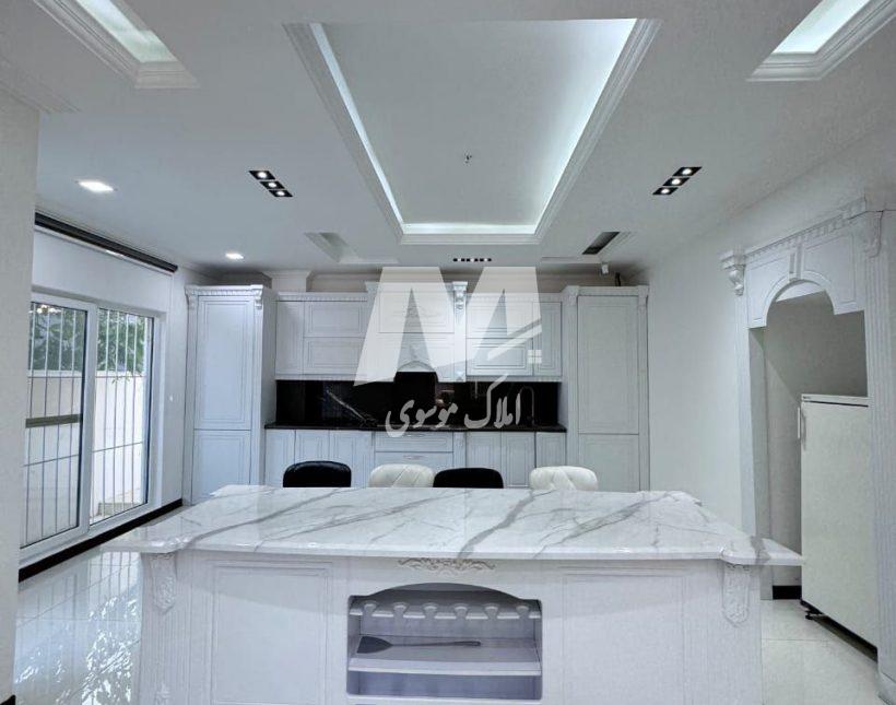 فروش ویلا کاخ نما رومی مدارک کامل 420 متری | 420 متر